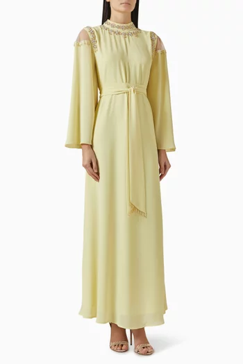 قفطان مطرز باللؤلؤ