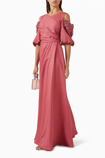 فستان طويل مطرز كريب