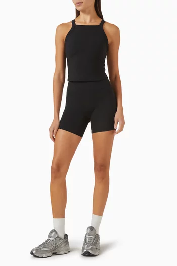 بلوزة ألتيميت بحمالات عريضة ومتقاطعة في الخلف