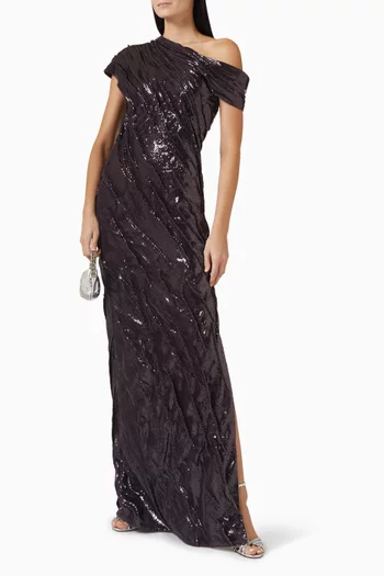 فستان بكتف مكشوف