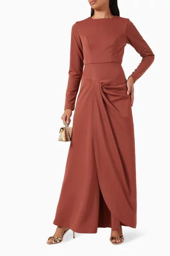 فستان طويل بدرابيه كريب