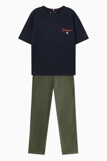 تي شيرت بطبعة شعار الماركة