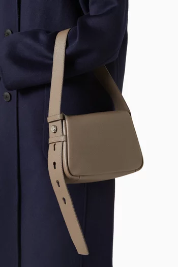 حقيبة كتف رومي صغيرة جلد بارز الملمس