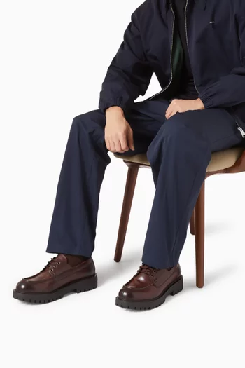 حذاء سهل الارتداء برباط جلد