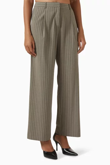 بنطال جوني بنقشة مخططة