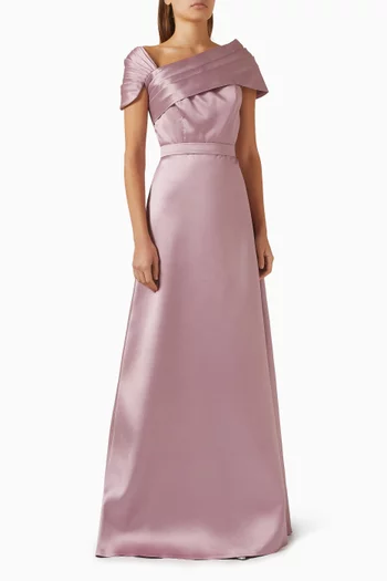 فستان طويل بفتحة رقبة غير متماثلة