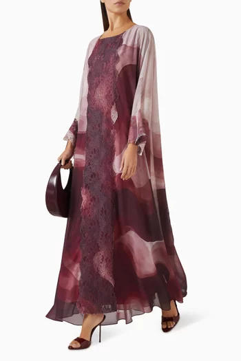 قفطان بنقشة مموجة وتطريزات دانتيل