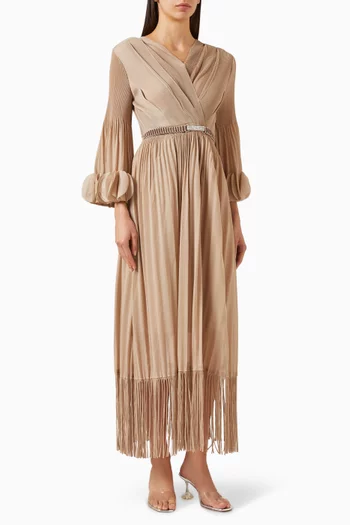 فستان بحزام وشرّابات