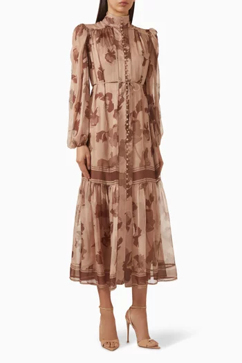 فستان بنقشة وحزام