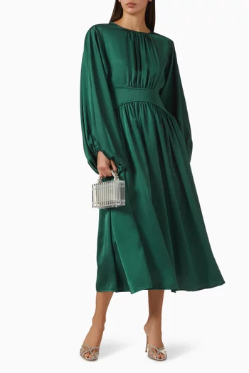 فستان متوسط الطول بكشكش