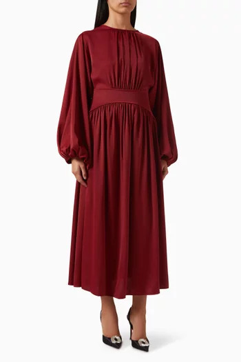 فستان متوسط الطول بكشكش