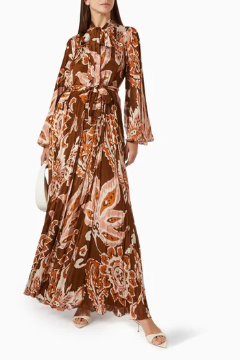 فستان طويل بحزام ونقشة زهور