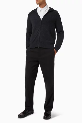 جاكيت بياقة عالية وسحّاب صوف