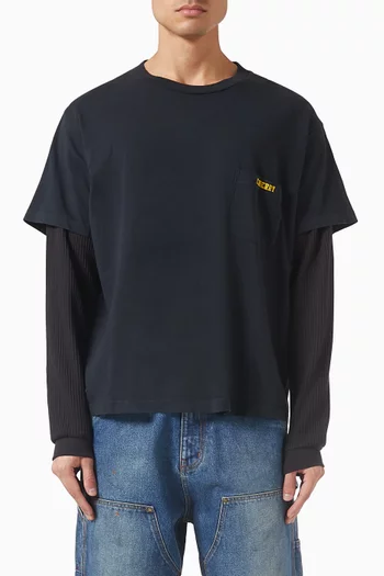 تي شيرت بطبقات وعبارة General Store قطن