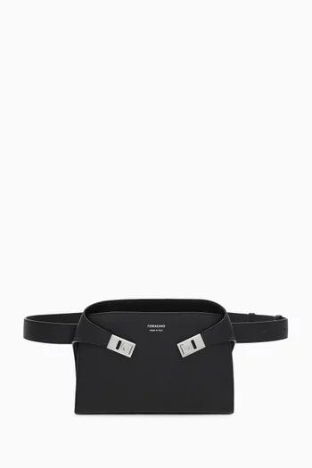 Hug Belt Bag in Calf Leather