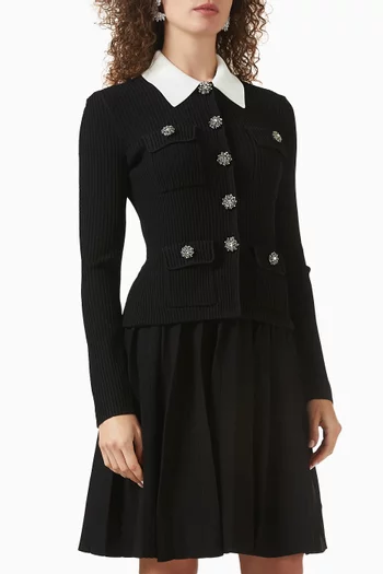 فستان قصير منسوج بياقة دانتيل