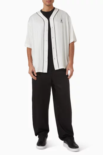 تي شيرت بشعار الماركة قطن