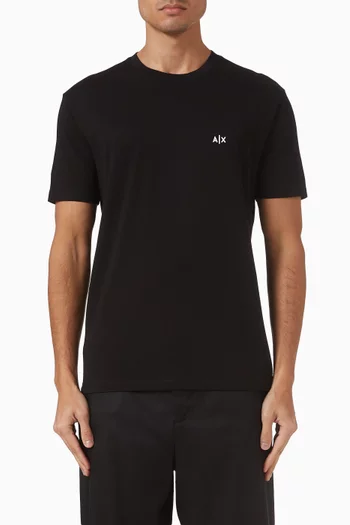 تي شيرت بشعار الماركة قطن