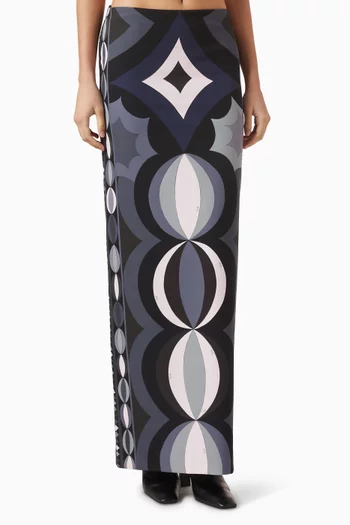 تنورة مزينة بنقشة كولين سكوبا