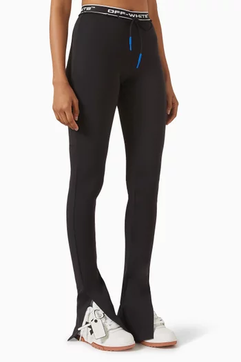 لغينغز بحزام خصر بشعار الماركة وفتحات