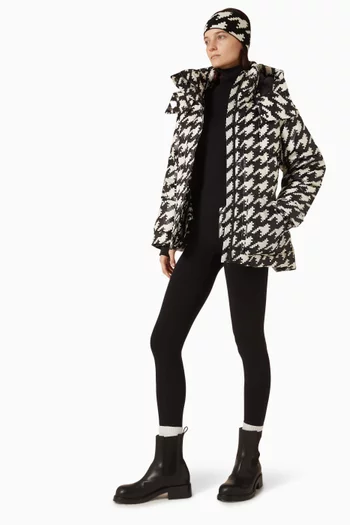 جاكيت باركا كورتينا مبطن بالزغب