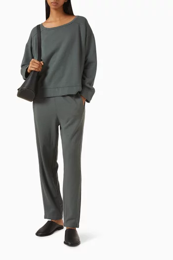 Garment-dyed Sweatshirt in Organic-cotton