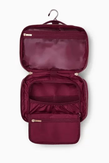 حقيبة مستحضرات العناية الشخصية بعلّاقة