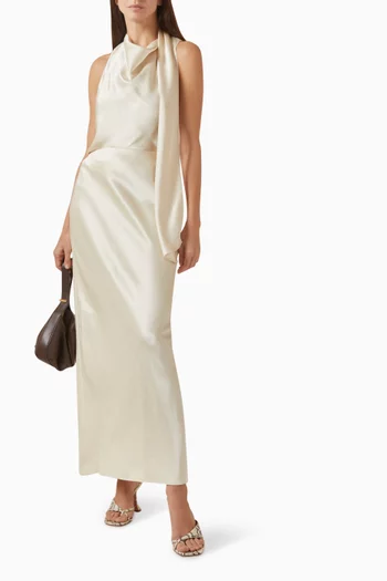 بلوزة بوشاح ستان