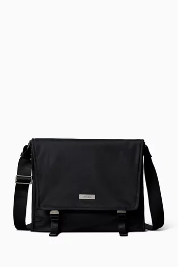 حقيبة مسنجر كبيرة بتصميم نايلون غير لامع