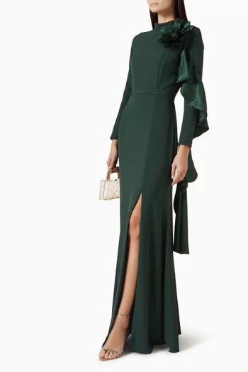 فستان سهرة بزهرة بارزة كريب وستان مجعد