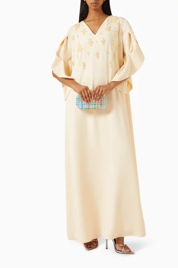 قفطان مطرز بالخرز