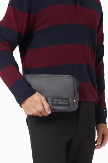 حقيبة مستحضرات عناية شخصية ريبريف بشعار الماركة