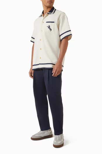 قميص بطبعة حصان بيكيه