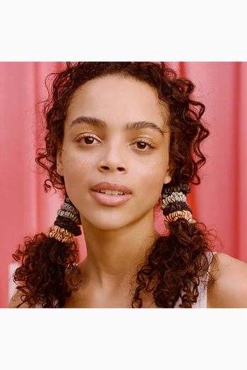 مجموعة ربطات شعر سويتي باي حرير رفيعة في عبوة بتصميم زينة لشجرة الكريسماس، 4 قطع