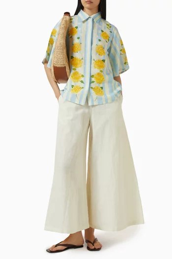 بنطال بقصة ساق واسعة