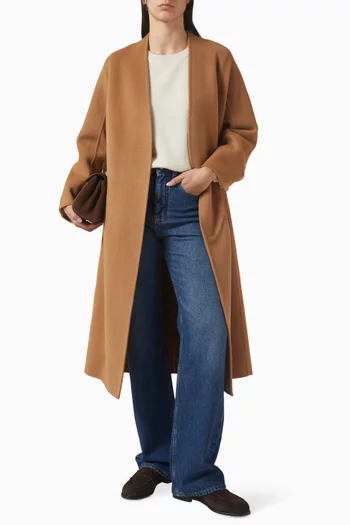 سترة ذا كلاسيك بفتحة رقبة مستديرة