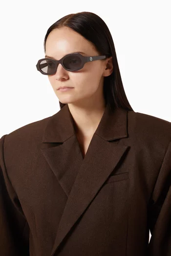 Oval Sunglasses in Acetate