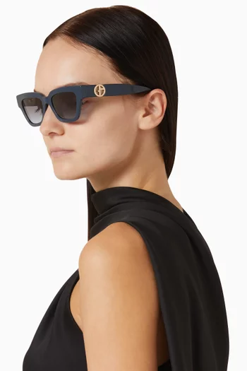 Cat-eye Sunglasses in Acetate