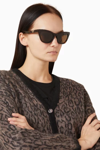 Cat-eye Sunglasses in Acetate