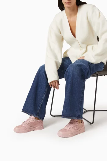 سنيكرز سوهو جاكار بشعار الماركة وقنب