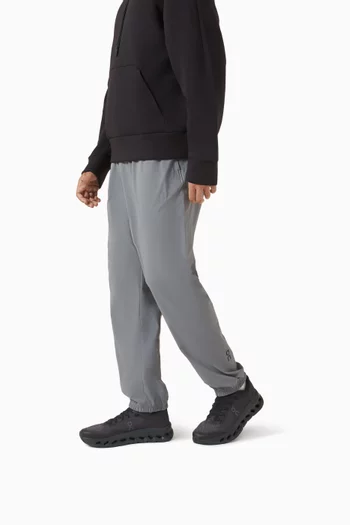 سنيكرز كلاودتيلت مون