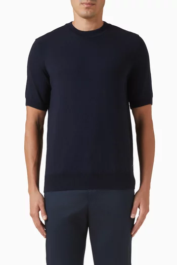 تي شيرت بفتحة رقبة مستديرة قماش منسوج