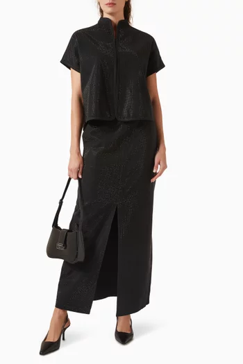 بلوزة مطرز بحلي معدنية