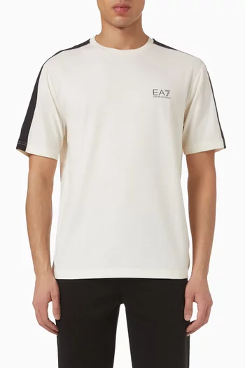 تي شيرت بشعار الماركة مزيج قطن