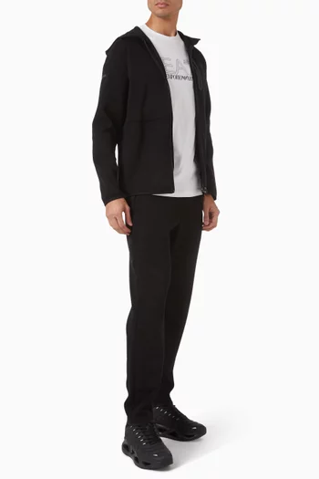 بنطال رياضي بشعار الماركة