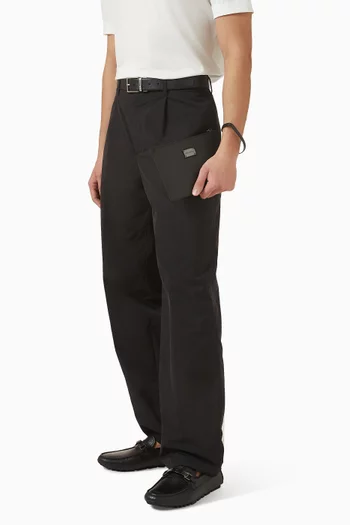 Logo Pouch in Tumbled Leather