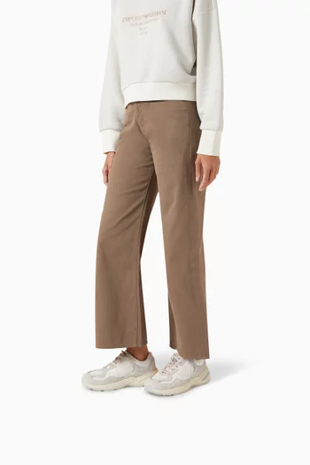 سنيكرز بشعار الماركة شمواه وقماش شبكي