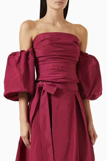 بلوزة قصيرة بأكمام منفوخة تفتا