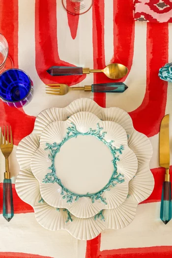 Saint Jacques Salad Plate in Hand-painted Ceramic