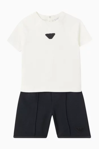 طقم تي شيرت وشورت بشعار النسر بحجم صغير